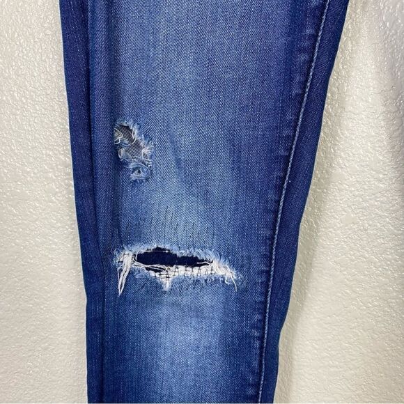 Blank NYC Skinny Classique Ripped Patched Low Rise Skinny Jeans - Picture 4 of 6